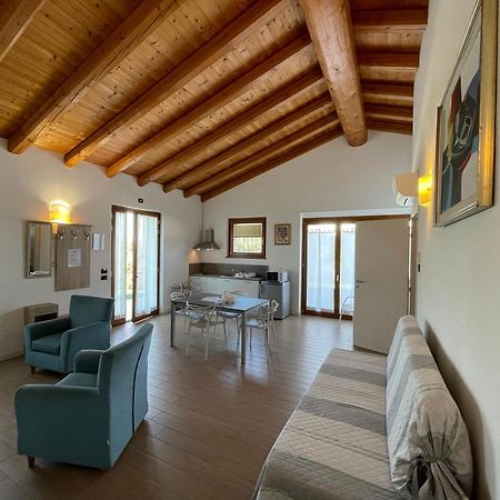 Al Vajo Dependance - Apartments-Zimmer Lazise Bagian luar foto