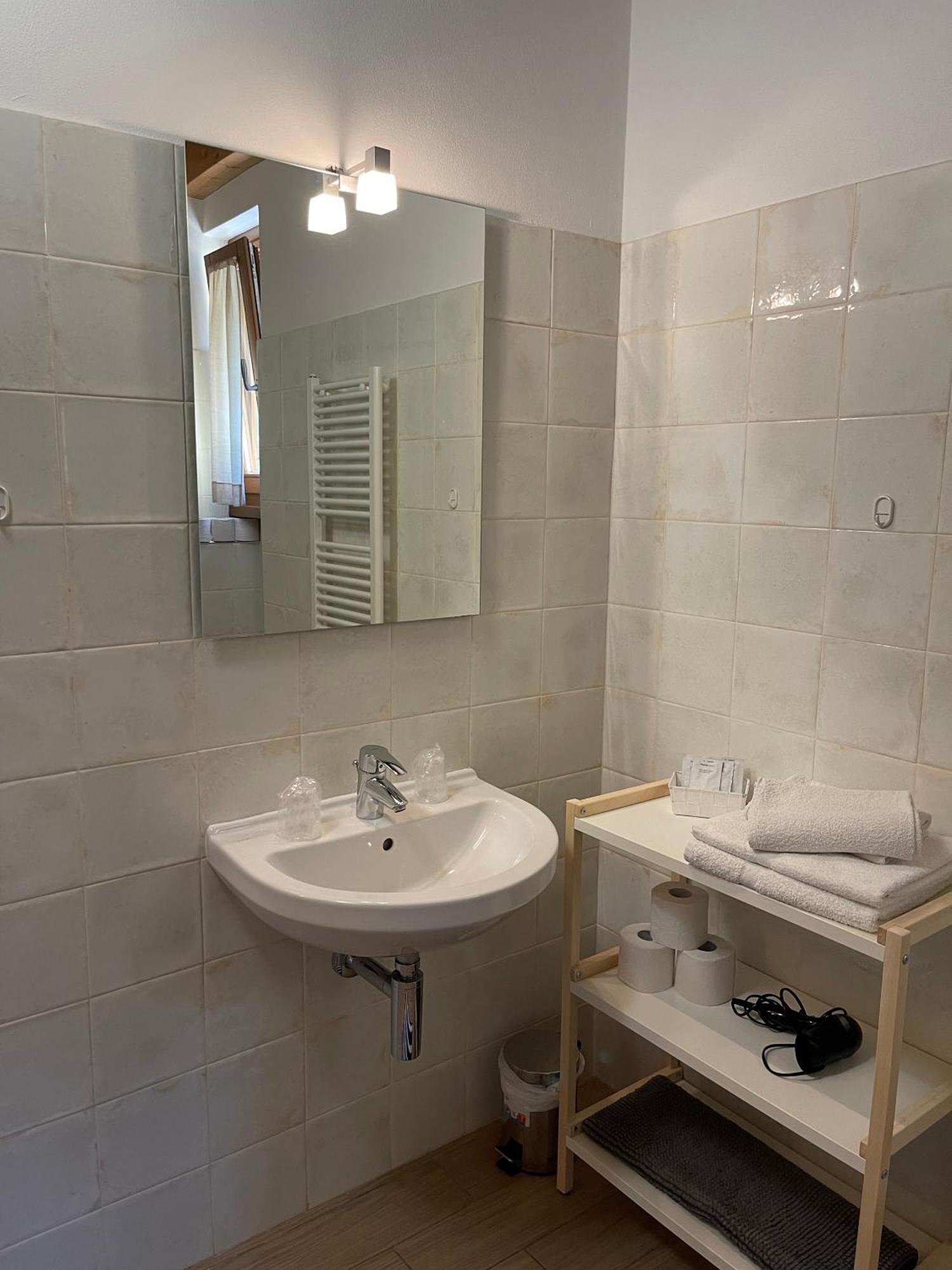 Al Vajo Dependance - Apartments-Zimmer Lazise Bagian luar foto