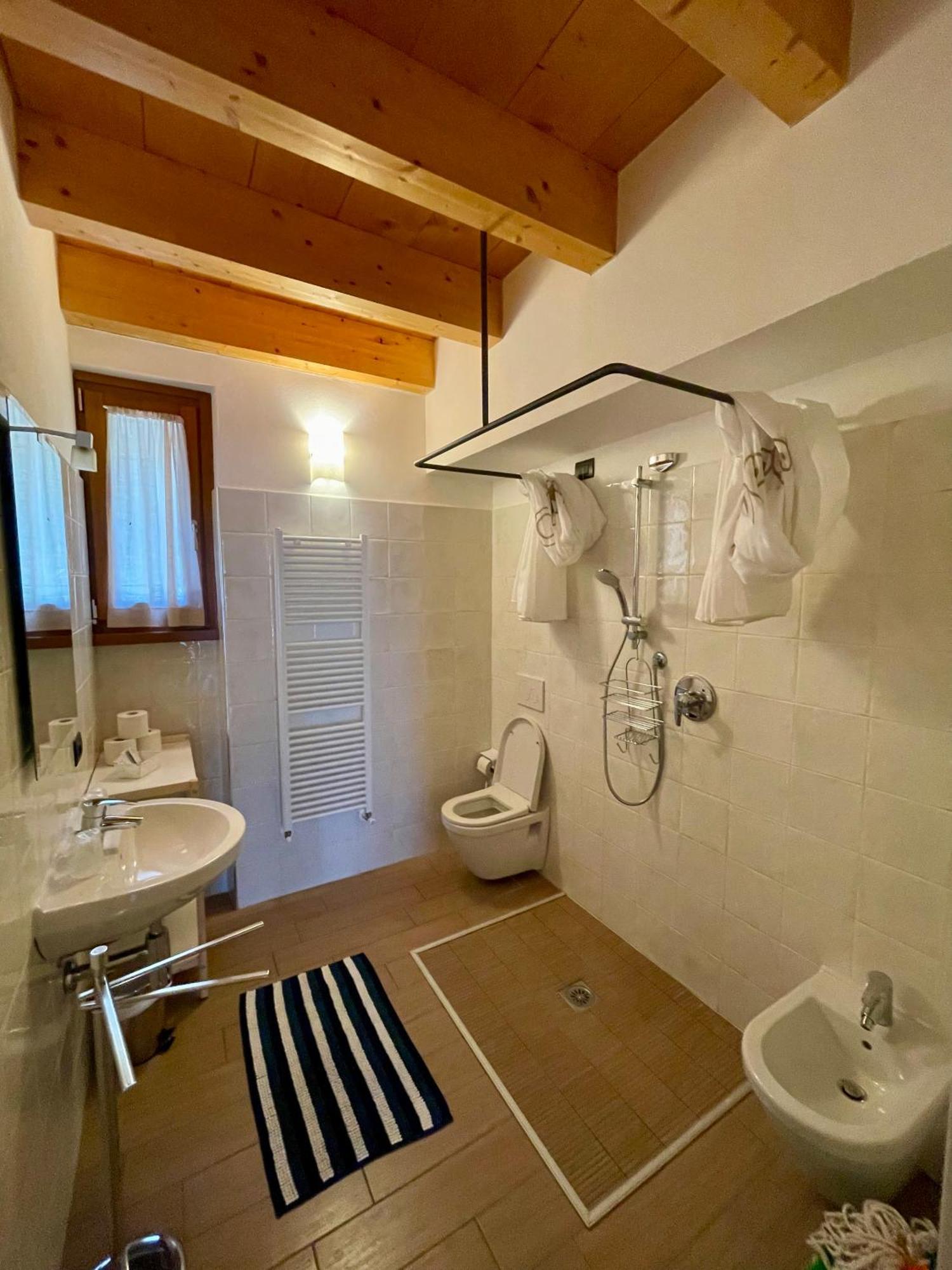 Al Vajo Dependance - Apartments-Zimmer Lazise Bagian luar foto