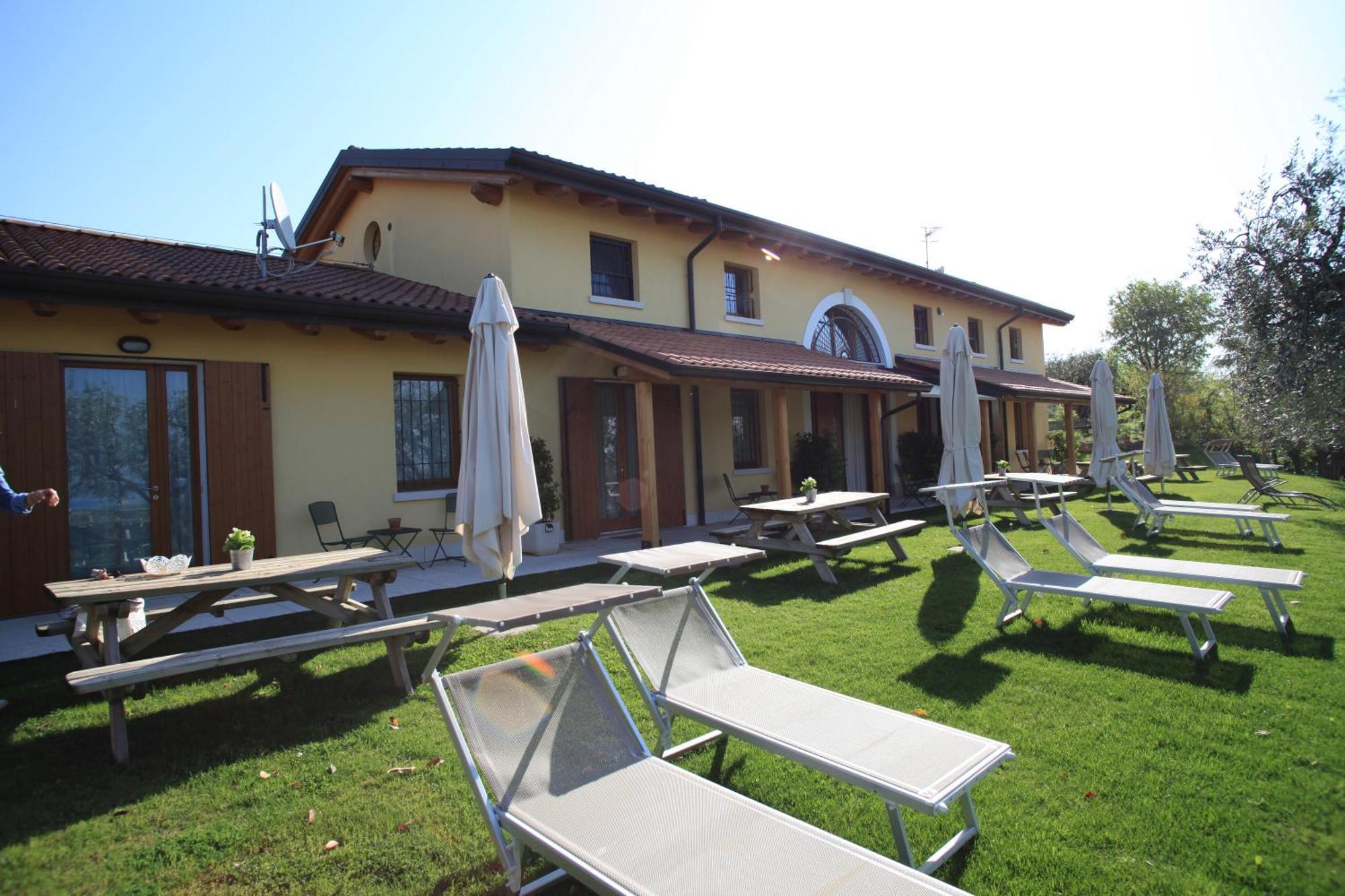 Al Vajo Dependance - Apartments-Zimmer Lazise Bagian luar foto
